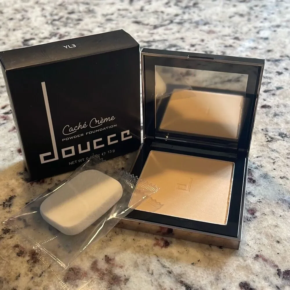 Caché Crème‎ Powder Foundation By Doucce YL3 New